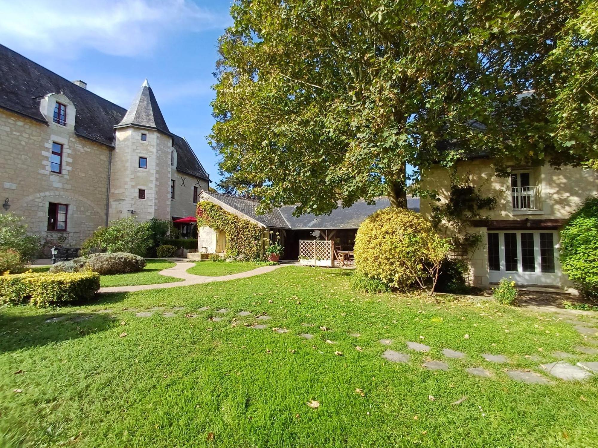 לינה וארוחת בוקר Seuilly Manoir De L'Abbaye מראה חיצוני תמונה