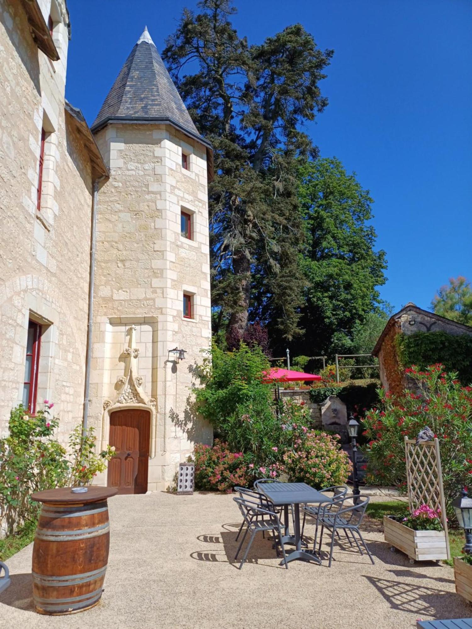 לינה וארוחת בוקר Seuilly Manoir De L'Abbaye מראה חיצוני תמונה