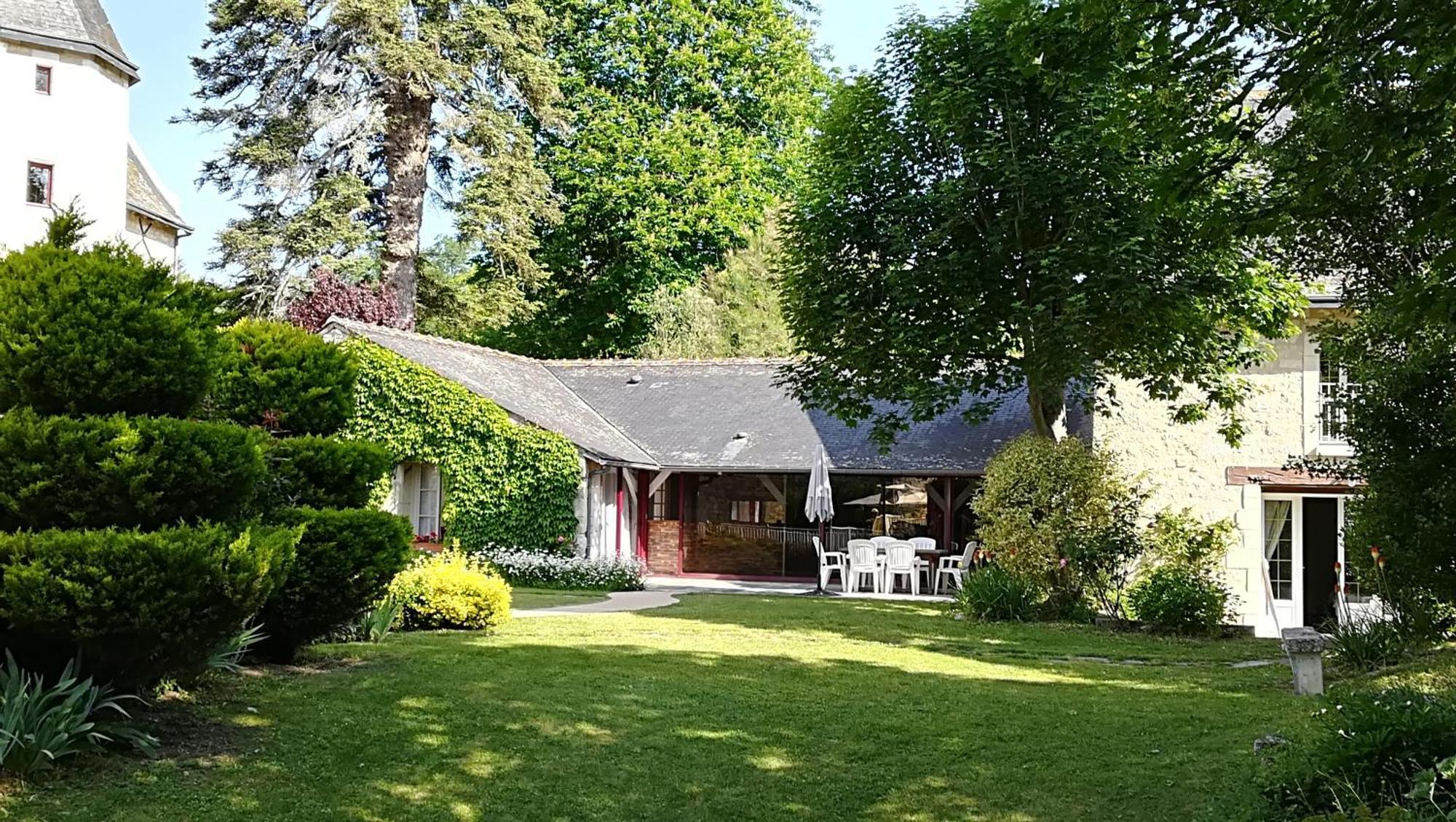 לינה וארוחת בוקר Seuilly Manoir De L'Abbaye מראה חיצוני תמונה