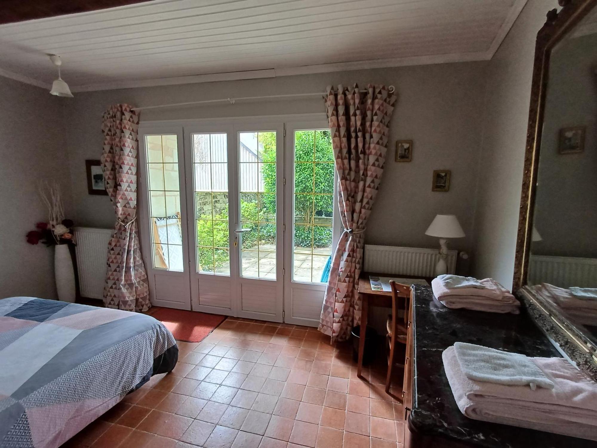 לינה וארוחת בוקר Seuilly Manoir De L'Abbaye מראה חיצוני תמונה