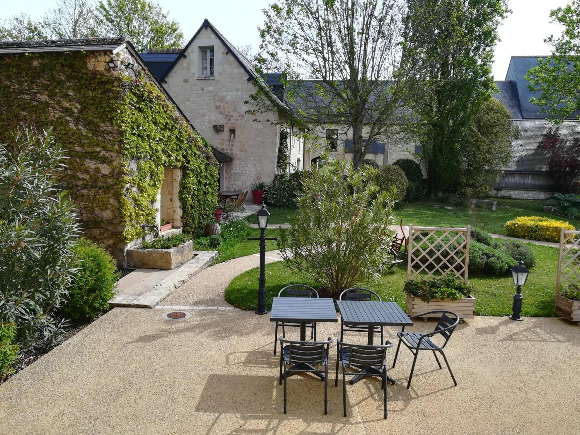 לינה וארוחת בוקר Seuilly Manoir De L'Abbaye מראה חיצוני תמונה