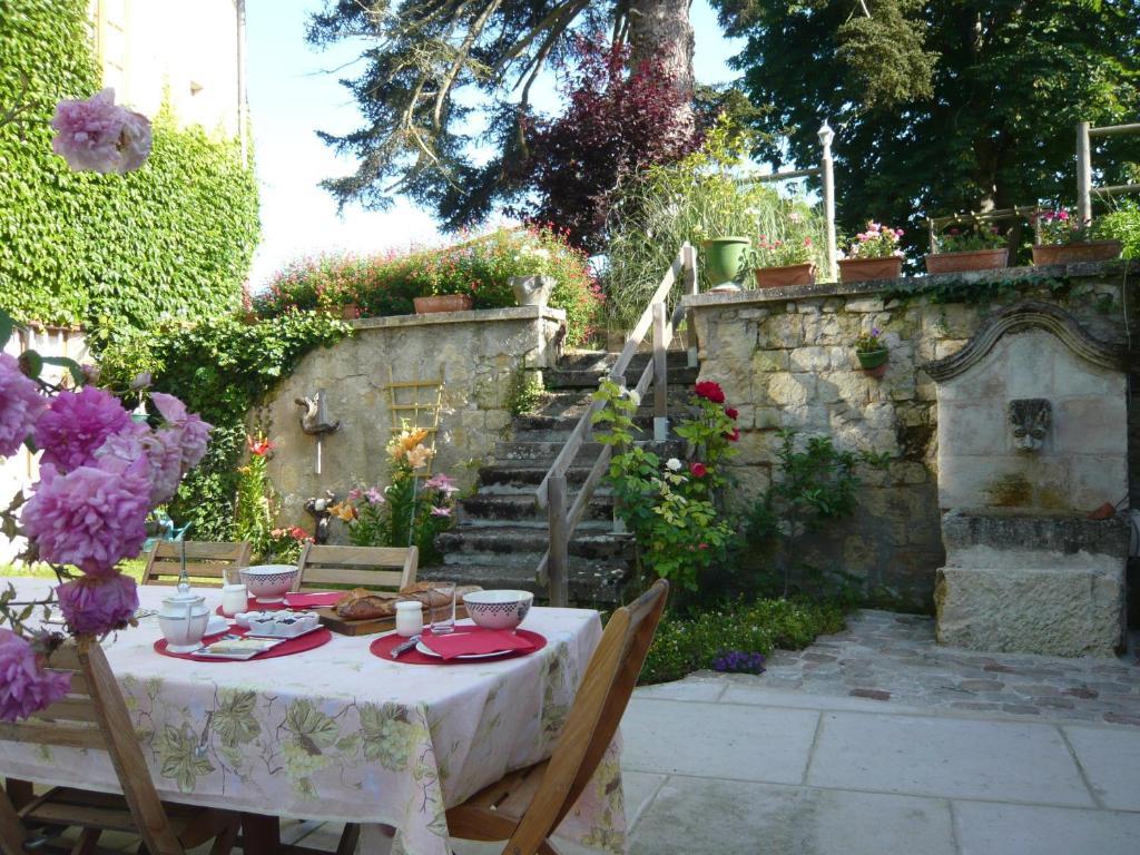 לינה וארוחת בוקר Seuilly Manoir De L'Abbaye חדר תמונה