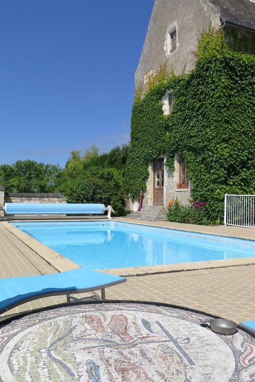 לינה וארוחת בוקר Seuilly Manoir De L'Abbaye מראה חיצוני תמונה